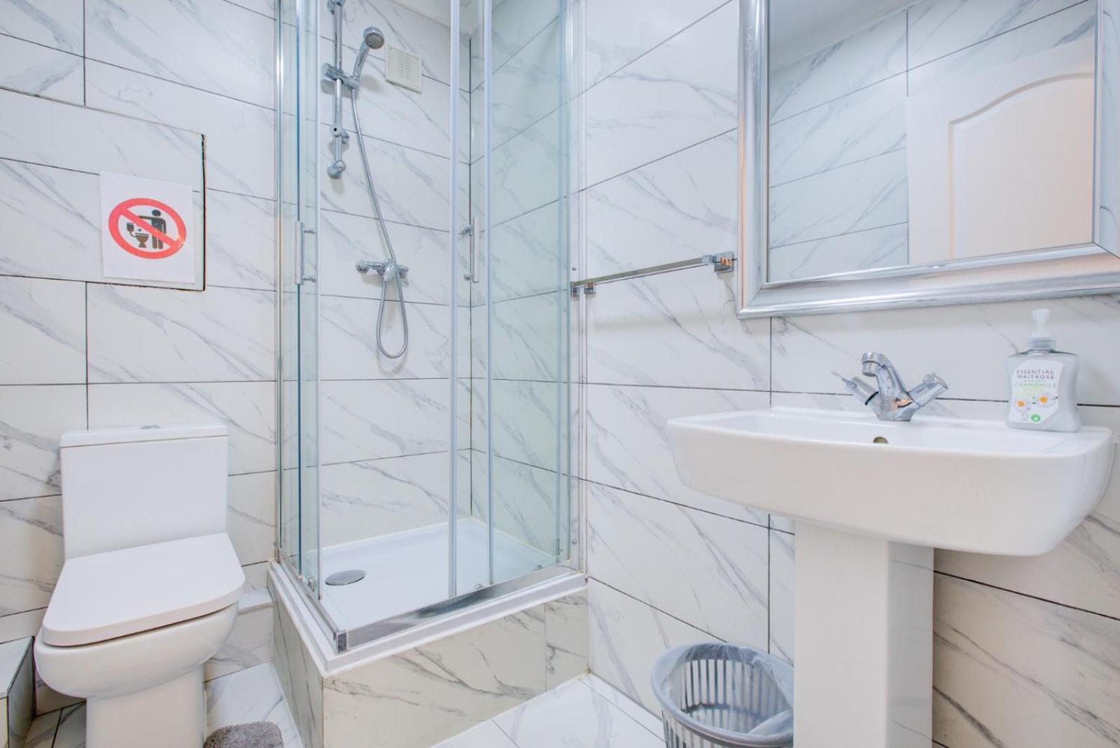 Modern, Family-Friendly Apartment By Hyde Park & Museums Лондон Екстер'єр фото